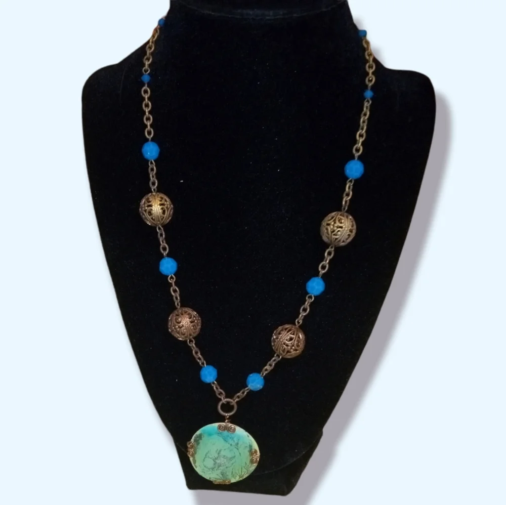 NECKLACE - Picture 1 of 4